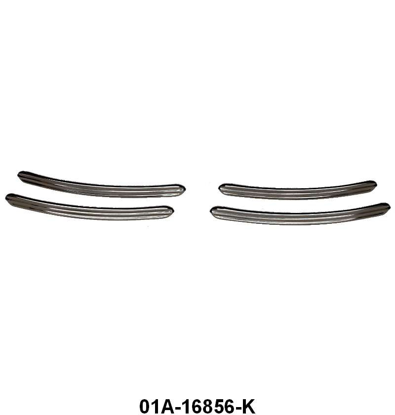 GRILLE VENT PANEL STAINLESS TRIM - 40 DLX PASSENGER