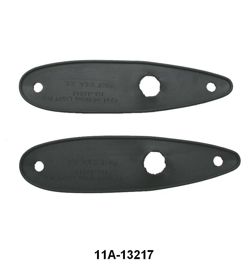 PARK LIGHT TO FENDER PADS - 41 PASSENGER