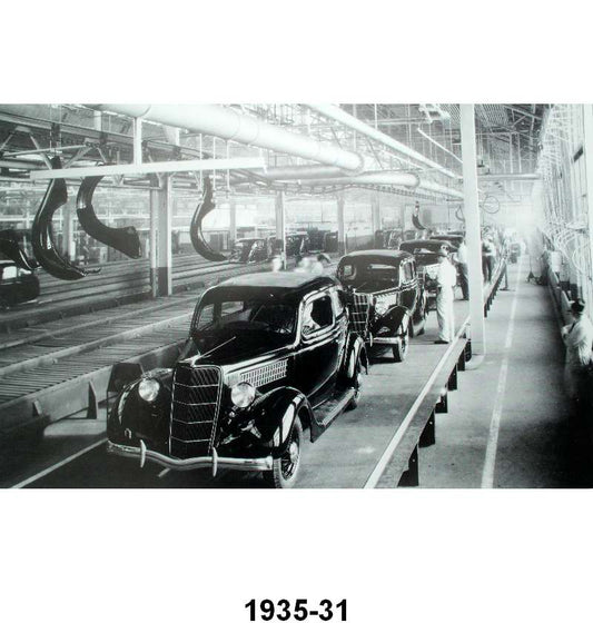 BLACK AND WHITE PICTURES - 35 ASSEMBLY LINE NEAR
