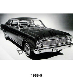 BLACK AND WHITE PICTURE - 66 FUTURA SPORTS CPE