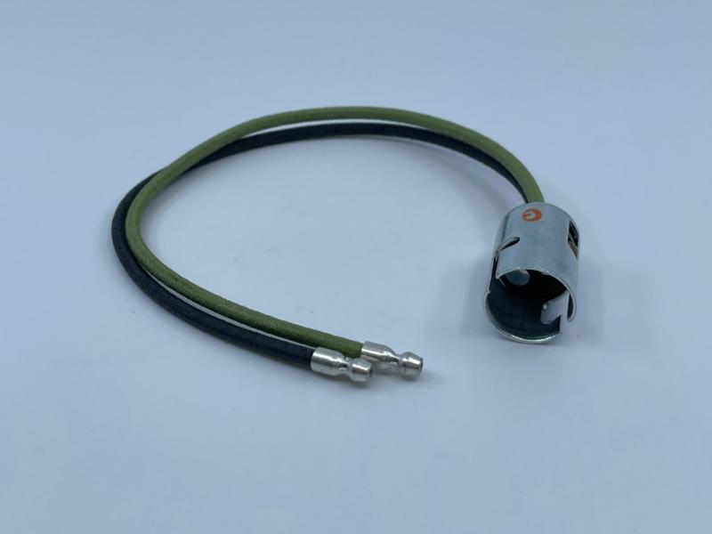 TAIL LIGHT SOCKET WITH WIRE - 51 & 54 PASSENGER, 52-53 MERCURY