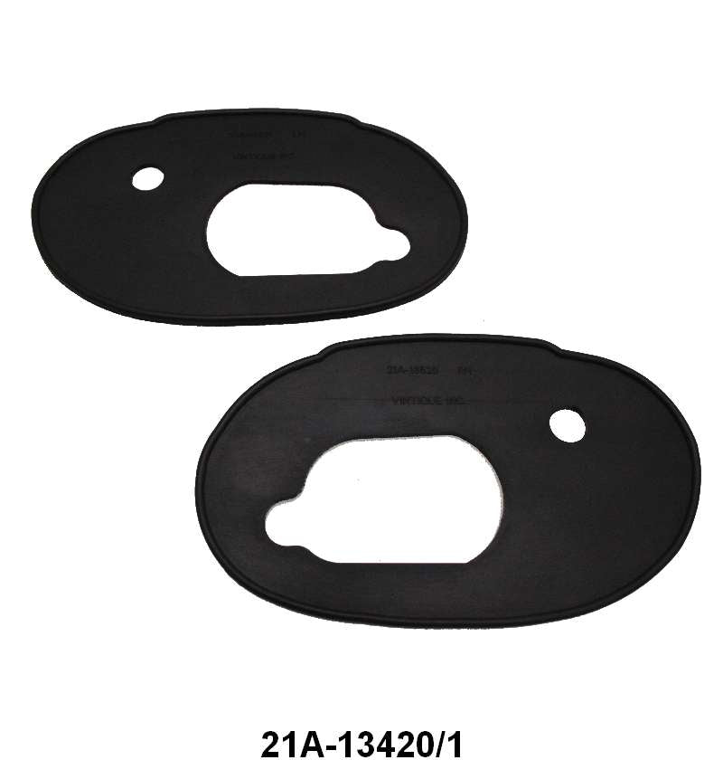 TAIL LIGHT HOUSING TO FENDER PADS - 42-48 PASS EXCEPT WAGON