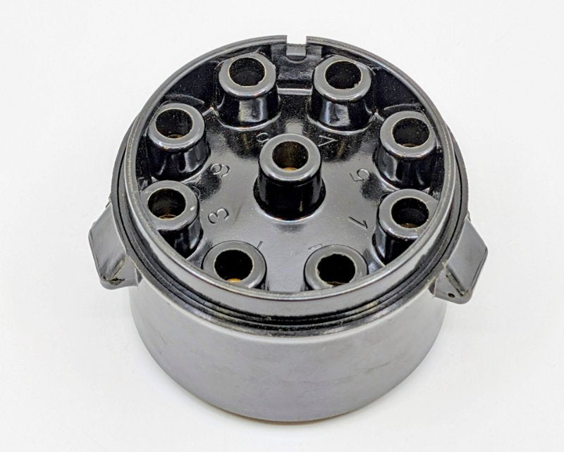 INNER DISTRIBUTOR CAP - 46-48 PASS/MERC, 46-47 PU V8 USA MADE