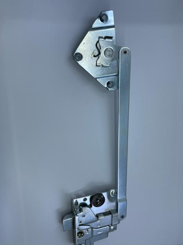 DOOR LATCH AND REMOTE HANDLE ASSEMBLY - 48-52 F-1/F-3 RH