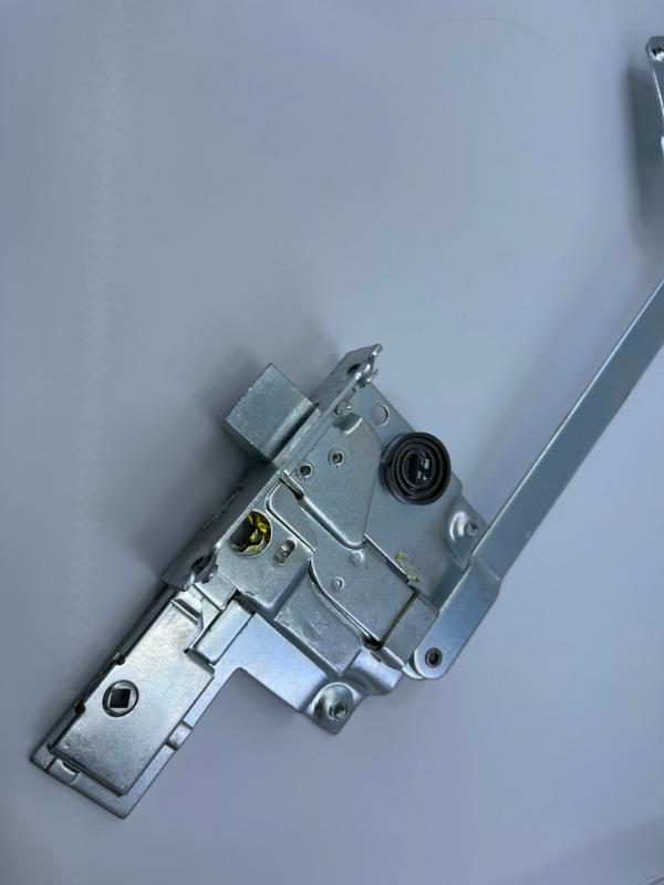 DOOR LATCH AND REMOTE HANDLE ASSEMBLY - 48-52 F-1/F-3 RH