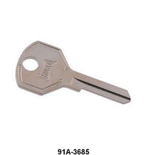 IGNITION AND DOOR KEY BLANK - 39-48 PASS/MERC, 39-47 PU "HURD"