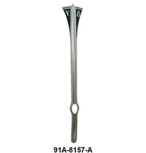 CENTER GRILLE STRIP - 39 PASSENGER STD CHROME