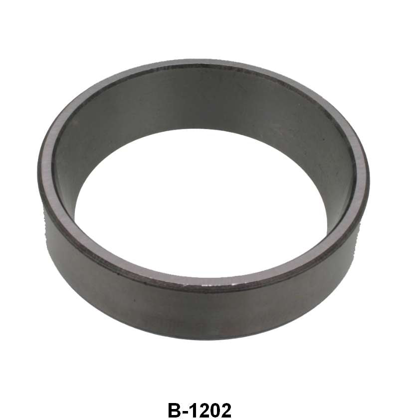 FRONT HUB INNER RACE - 32-48 PASS, 39-48 MERC 32-47 PICKUP