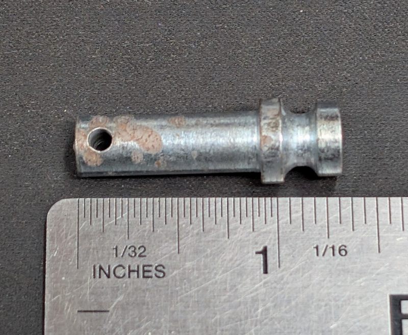 PEDAL PIN - 32-48 PASS, 39-48 MERC, 32-47 PU, .92" length under head