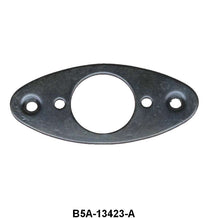 LICENSE PLATE LIGHT LENS RETAINER - 55-56 PASS EXCEPT WAGON/DLY