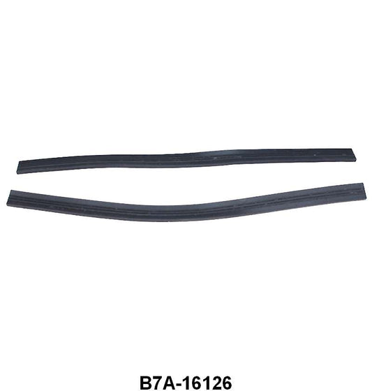 TOP REAR OF FRONT FENDER TO COWL PAD - 57 PASSENGER