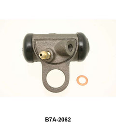 FRONT WHEEL CYLINDER - 57 & 59 PASS, 69-72 GLX LH, 58 PASS RH