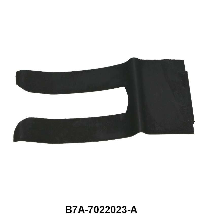 DOOR LOCK CYLINDER RETAINER - 57-58 PASS, 60-63 FLCN/RANCHERO