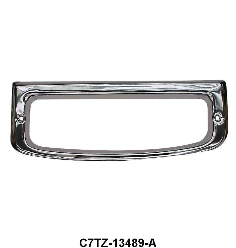 STYLESIDE TAIL LIGHT TRIM/BEZEL - 67-72 F-100/F-250 RH 2 HOLE MOUNT