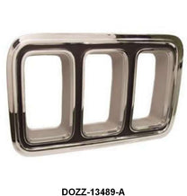 TAIL LIGHT BEZEL - 70 MUST EXCLUDING BOSS 302 RIGHT HAND
